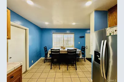 601 Mount Vernon Avenue, Bakersfield, CA 93307 - Photo 15