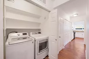 360 S Elm Dr, Beverly Hills, CA 90212 - Photo 11