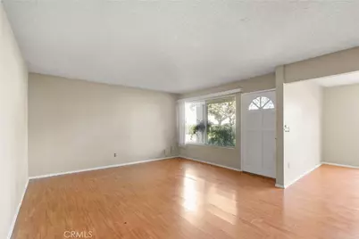 18510 Mayall Street #I, Northridge, CA 91324 - Photo 5