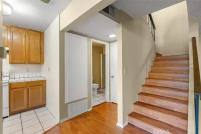 18510 Mayall Street #I, Northridge, CA 91324 - Photo 13