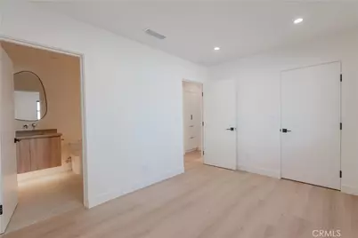 6144 Zelzah Avenue, Encino, CA 91316 - Photo 33