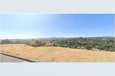 22552 Uhea, Woodland Hills, CA 91364 - Photo 9