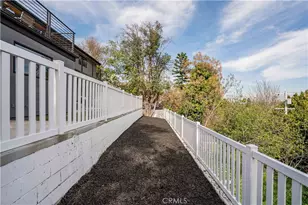 4112 Knobhill Dr, Sherman Oaks, CA 91403 - Photo 39