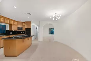 4446 Hayvenhurst Ave, Encino, CA 91436 - Photo 19