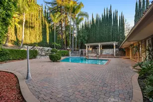 4446 Hayvenhurst Ave, Encino, CA 91436 - Photo 45