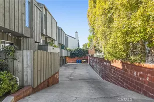 11607 Acama St, Studio City, CA 91604 - Photo 15