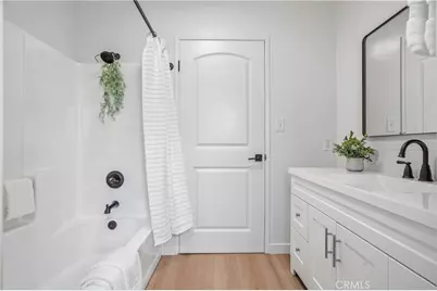 844 W 74th, Los Angeles, CA 90044 - Photo 31