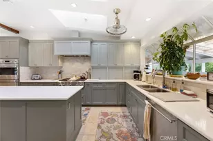 16244 Dorilee Ln, Encino, CA 91436 - Photo 15