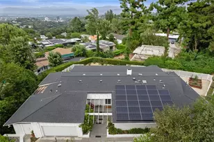 16244 Dorilee Ln, Encino, CA 91436 - Photo 47