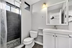 18445 Hatteras, Tarzana, CA 91356 - Photo 23