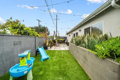 11228 Blythe, Los Angeles, CA 91352 - Photo 37