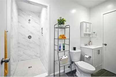 9221 Swinton Ave, North Hills, CA 91343 - Photo 5