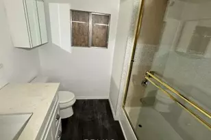 102 Northrup, Bakersfield, CA 93307 - Photo 23