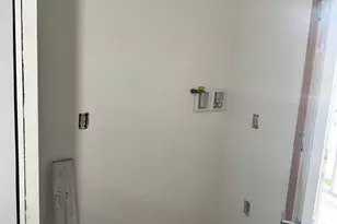 102 Northrup, Bakersfield, CA 93307 - Photo 29