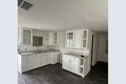 102 Northrup, Bakersfield, CA 93307 - Photo 9