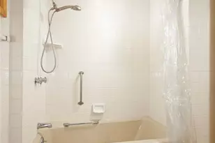 5747 Bevis Ave, Sherman Oaks, CA 91411 - Photo 19