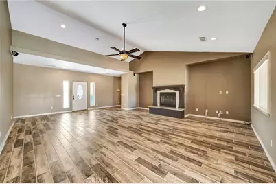 7315 W Avenue A8, Lancaster, CA 93536 - Photo 9