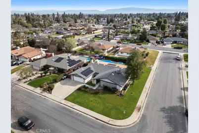 1504 Moraine Court, Bakersfield, CA 93309 - Photo 5