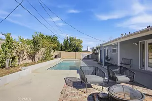 21045 Blythe St, Canoga Park, CA 91304 - Photo 33
