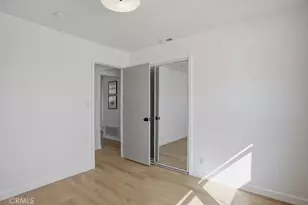 21045 Blythe St, Canoga Park, CA 91304 - Photo 17