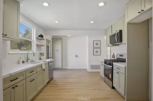 21045 Blythe St, Canoga Park, CA 91304 - Photo 9