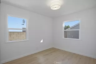 21045 Blythe St, Canoga Park, CA 91304 - Photo 23