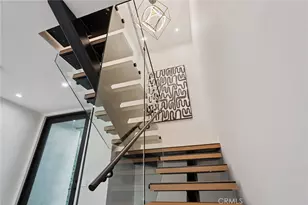 22268 Avenue San Luis, Woodland Hills, CA 91364 - Photo 23