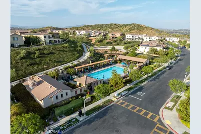 28645 Jardineras, Valencia, CA 91354 - Photo 35