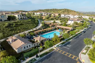 28645 Jardineras, Valencia, CA 91354 - Photo 35