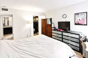 898 Temple, Los Angeles, CA 90042 - Photo 11