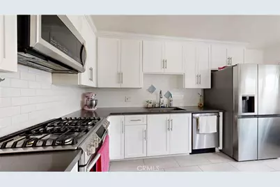 19006 Eccles Street, Northridge, CA 91324 - Photo 9
