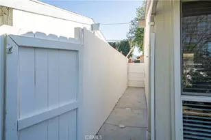 19026 Stillmore, Canyon Country, CA 91351 - Photo 23