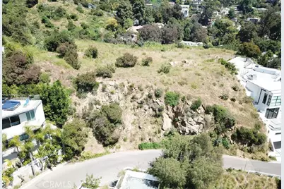 6363 Weidlake Drive, Los Angeles, CA 90068 - Photo 9