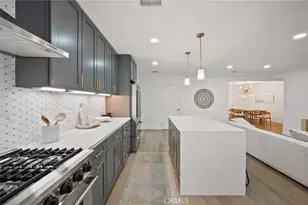 14328 Emelita St, Sherman Oaks, CA 91401 - Photo 9