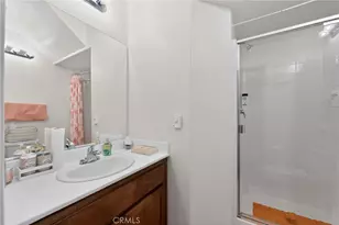 11928 Manzanilla, Los Angeles, CA 90047 - Photo 39