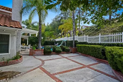 24844 Bracken Lane, Stevenson Ranch, CA 91381 - Photo 25