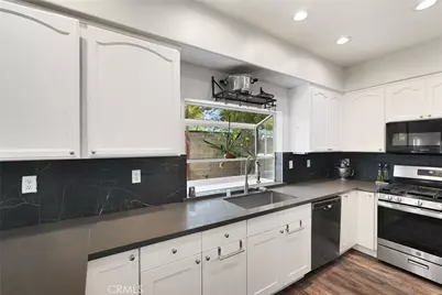 9400 1/2 Noble, North Hills, CA 91343 - Photo 17