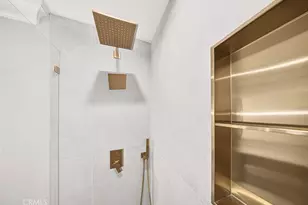 16717 Encino Hills Dr, Encino, CA 91436 - Photo 41