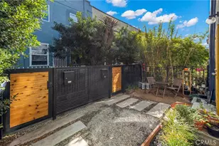 217 Columbia Pl, Los Angeles, CA 90026 - Photo 5