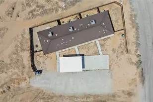 21041 Vivian Ct, California City, CA 93505 - Photo 5