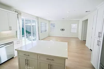 23744 Orange Blossom Drive, Newhall, CA 91321 - Photo 3