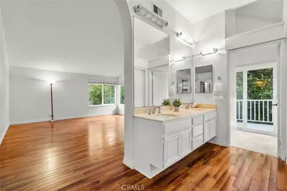 11926 Rexbon, Granada Hills, CA 91344 - Photo 17