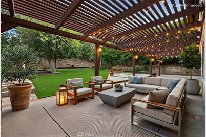 11926 Rexbon, Granada Hills, CA 91344 - Photo 31