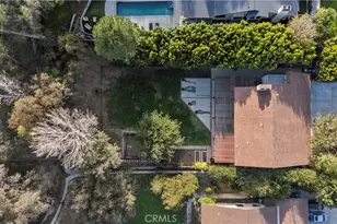 11926 Rexbon, Granada Hills, CA 91344 - Photo 39