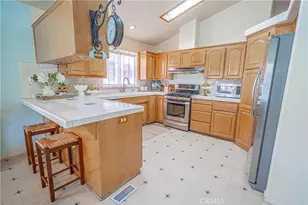 20164 Crest View Dr, Canyon Country, CA 91351 - Photo 15