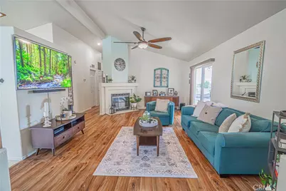 20164 Crestview Dr., Canyon Country, CA 91351 - Photo 7