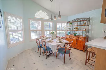 20164 Crestview Dr., Canyon Country, CA 91351 - Photo 13