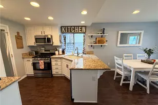 28114 Guilford, Saugus, CA 91350 - Photo 5