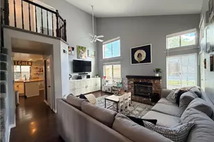 28114 Guilford, Saugus, CA 91350 - Photo 5