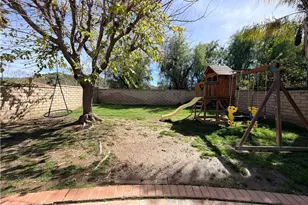 28114 Guilford, Saugus, CA 91350 - Photo 25